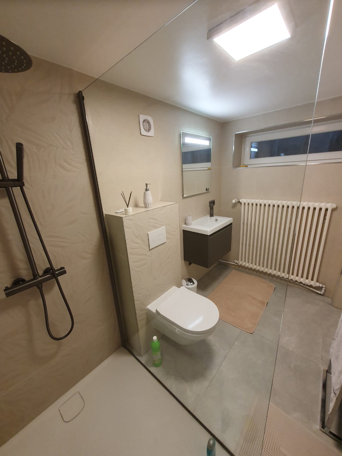 Après — vue d'ensemble salle de bain Thionville